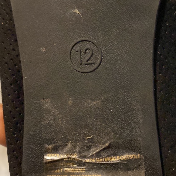 Size 12 women’s shoes, flats, previously owned with clear signs of usage. - Picture 2 of 5